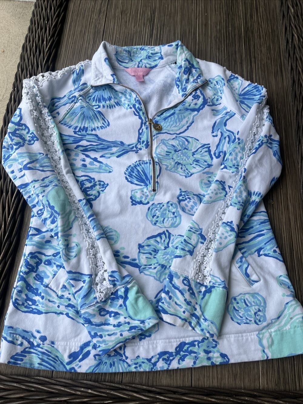 Lilly Pulitzer Women’s Pullover Half Zip Blue White Lace on Sleeve, XS , EUC